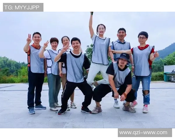 飞盘战术与团队协作杭州飞盘队的成功运营模式解析 飞盘战术与团队协作杭州飞盘队的成功运营模式解析